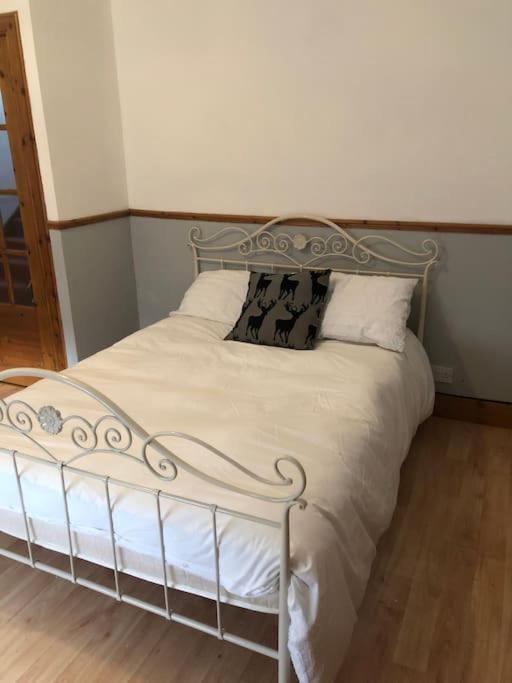 House In Drymen Village With Free Local Health Club Access Glasgow Ngoại thất bức ảnh